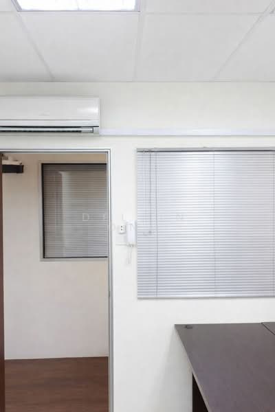 Ubi Car Mall, 18 Ubi Road 4, 1,927 sqft, Office For Sale, by Delvin Ong, 500105834 - Interior - CommercialGuru.com.sg