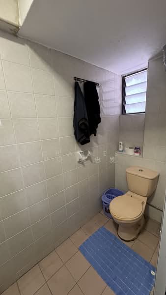 6 Everton Park, 6 Everton Park, 2 Bedrooms, 775 sqft, HDB Flat For Sale, by Charles Ng 吳忠发, 500105838 - Bathroom - PropertyGuru.com.sg