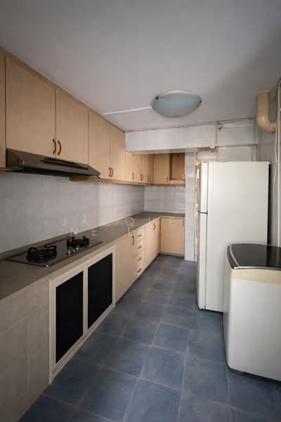 160 Mei Ling Street, 160 Mei Ling Street, 3 Bedrooms, 915 sqft, HDB Flat For Rent, by Jacqueline Lee 李瑞玲, 500105840 - Kitchen - PropertyGuru.com.sg