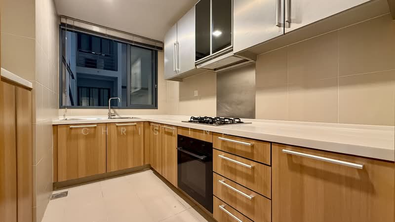 The Pier at Robertson, 80 Mohamed Sultan Road, 2 Bedrooms, 1,055 sqft, Apartment For Sale, by Christina May, 500105846 - Kitchen - PropertyGuru.com.sg