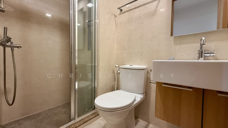 The Pier at Robertson, 80 Mohamed Sultan Road, 2 Bedrooms, 1,055 sqft, Apartment For Sale, by Christina May, 500105846 - Bathroom - PropertyGuru.com.sg