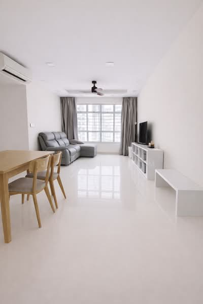 671A Edgefield Plains, 671A Edgefield Plains, 3 Bedrooms, 969 sqft, HDB Flat For Rent, by Jenni Lim, 500105871 - Living Room - PropertyGuru.com.sg