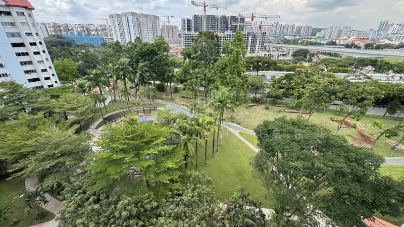 306 Jurong East Street 32, 306 Jurong East Street 32, 2 Bedrooms, 732 sqft, HDB Flat For Sale, by Anson Goh  吴铭华, 500105874 - Exterior - PropertyGuru.com.sg