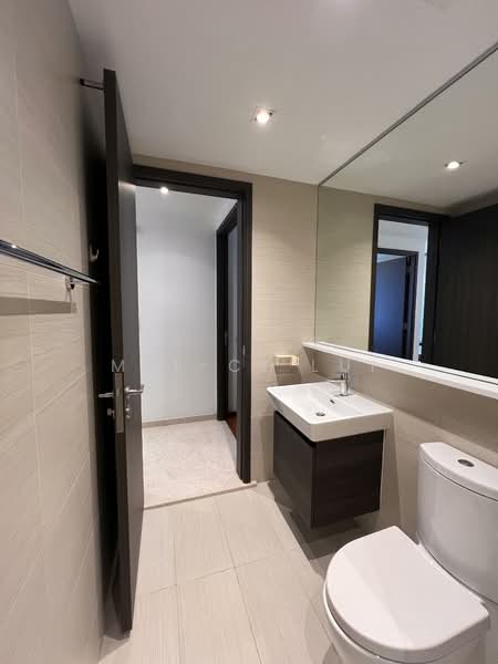 RiverTrees Residences, 29 Fernvale Close, 2 Bedrooms, 710 sqft, Condominium For Rent, by Mei-Ci Lui, 500105889 - Bathroom - PropertyGuru.com.sg