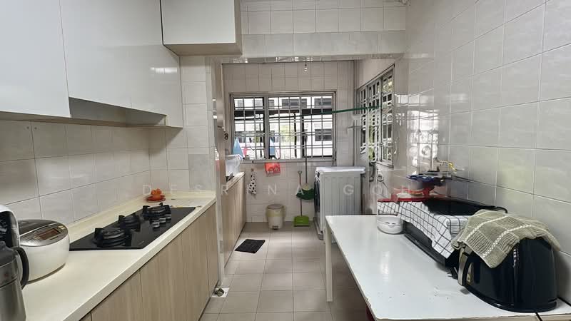 943 Hougang Street 92, 943 Hougang Street 92, 3 Bedrooms, 1,087 sqft, HDB Flat For Sale, by Desrina Goh, 500105915 - Kitchen - PropertyGuru.com.sg