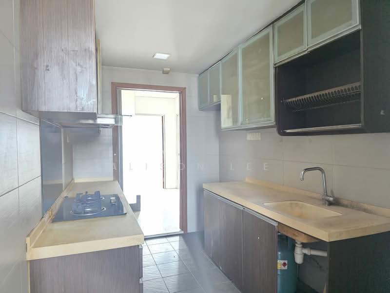 Sunflower Regency, 37 Lor 20 Geylang, 3 Bedrooms, 1,152 sqft, Apartment For Sale, by Alison Lee, 500105920 - Kitchen - PropertyGuru.com.sg