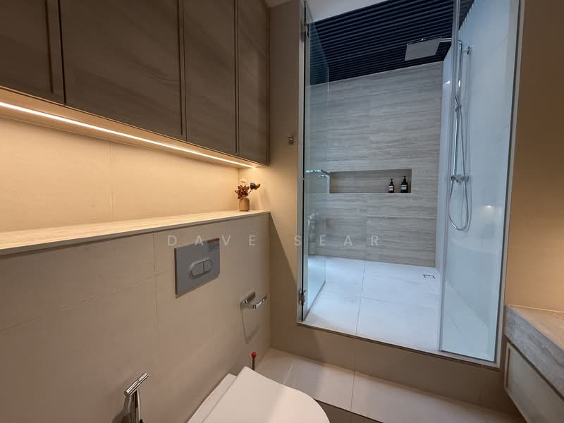 Skies Miltonia, 11 Miltonia Close, 5 Bedrooms, 4,672 sqft, Condominium For Sale, by Dave Sear, 500105923 - Bathroom - PropertyGuru.com.sg