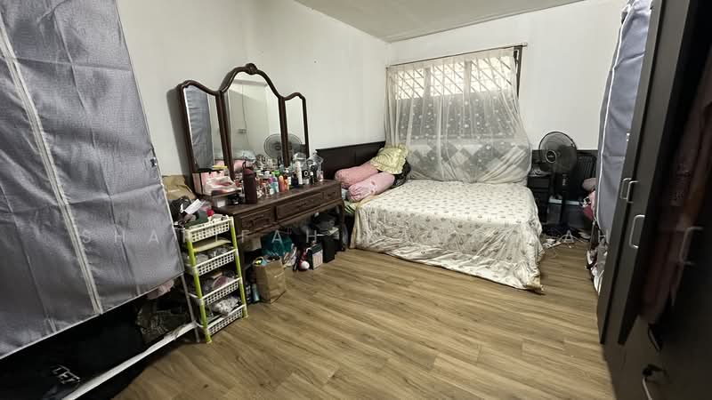 208 Boon Lay Place, 208 Boon Lay Place, 2 Bedrooms, 797 sqft, HDB Flat For Sale, by Sharifah Kamariah, 500105939 - Bedroom - PropertyGuru.com.sg