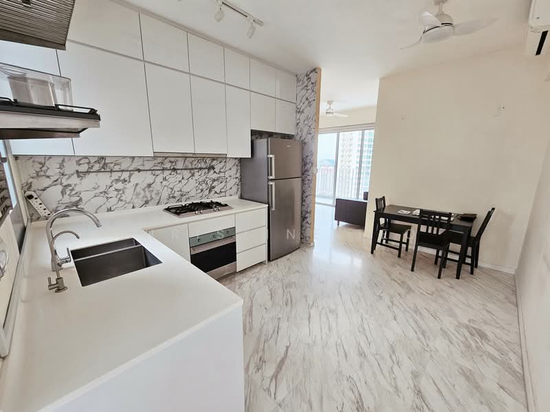 Queens Peak, 1 Dundee Road, 3 Bedrooms, 936 sqft, Condominium For Sale, by Christine Teo, 500105953 - Kitchen - PropertyGuru.com.sg