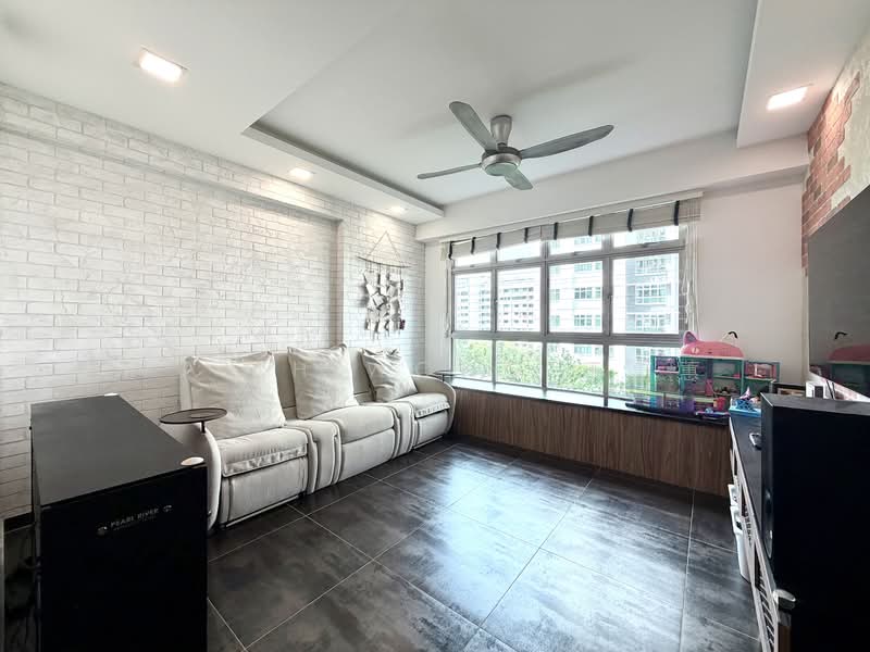 70A Telok Blangah Heights, 70A Telok Blangah Heights, 3 Bedrooms, 1,001 sqft, HDB Flat For Sale, by Faith Wong 王蕙蕙, 500105961 - Living Room - PropertyGuru.com.sg