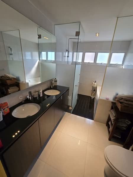 The Vantage, 6 Orange Grove Road, 4 Bedrooms, 5,770 sqft, Condominium For Rent, by Cheraine Tan, 500105964 - Master Bathroom - PropertyGuru.com.sg