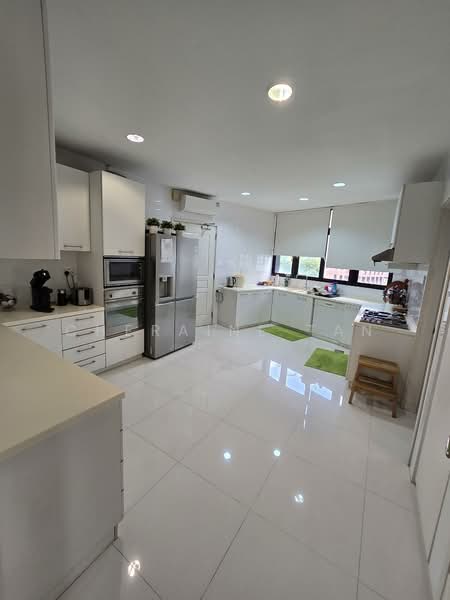 The Vantage, 6 Orange Grove Road, 4 Bedrooms, 5,770 sqft, Condominium For Rent, by Cheraine Tan, 500105964 - Kitchen - PropertyGuru.com.sg