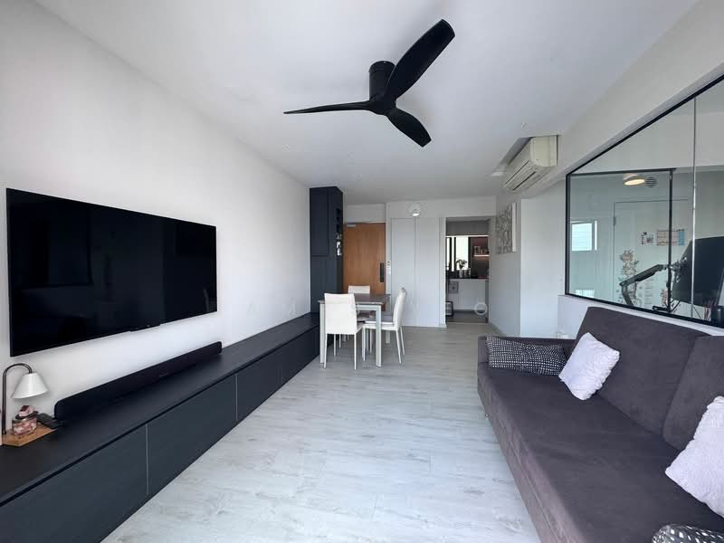 88 Dawson Road, 88 Dawson Road, 3 Bedrooms, 936 sqft, HDB Flat For Sale, by James Yeo, 500105973 - Living Room - PropertyGuru.com.sg