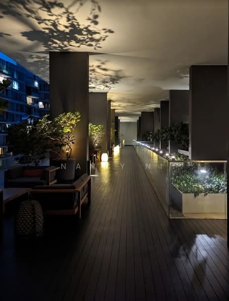 Hilltops, 99 Cairnhill Circle, 3 Bedrooms, 1,700 sqft, Condominium For Rent, by Nancy Ni, 500105982 - Balcony - PropertyGuru.com.sg