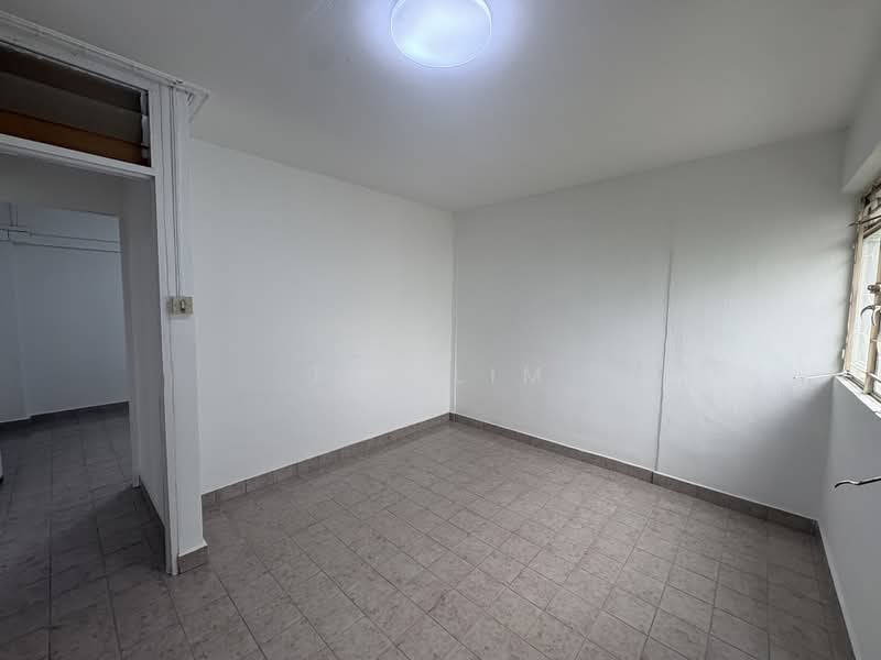 135 Bedok North Street 2, 135 Bedok North Street 2, 3 Bedrooms, 990 sqft, HDB Flat For Sale, by T T Lim, 500105984 - Interior - PropertyGuru.com.sg
