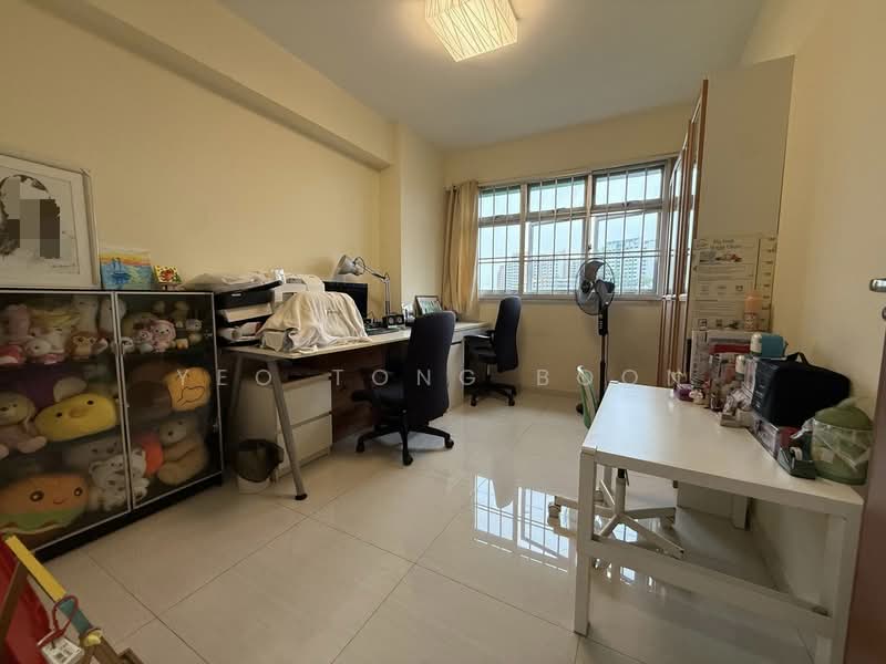 415B Fernvale Link, 415B Fernvale Link, 3 Bedrooms, 1,001 sqft, HDB Flat For Sale, by Yeo Tong Boon, 500105985 - Study - PropertyGuru.com.sg