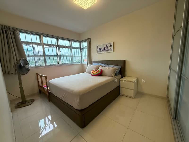 415B Fernvale Link, 415B Fernvale Link, 3 Bedrooms, 1,001 sqft, HDB Flat For Sale, by Yeo Tong Boon, 500105985 - Bedroom - PropertyGuru.com.sg