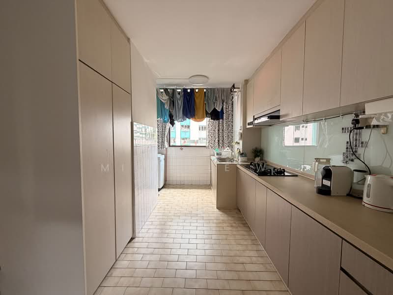 533 Bukit Batok Street 51, 533 Bukit Batok Street 51, 2 Bedrooms, 742 sqft, HDB Flat For Sale, by Michelle W., 500105988 - Kitchen - PropertyGuru.com.sg