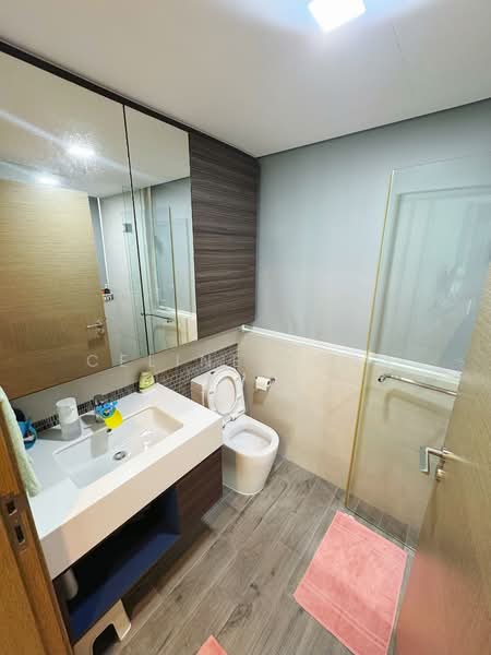 The Terrace, 88 Edgedale Plains, 4 Bedrooms, 1,313 sqft, Executive Condominium For Sale, by Celine Tong, 500105991 - Bathroom - PropertyGuru.com.sg