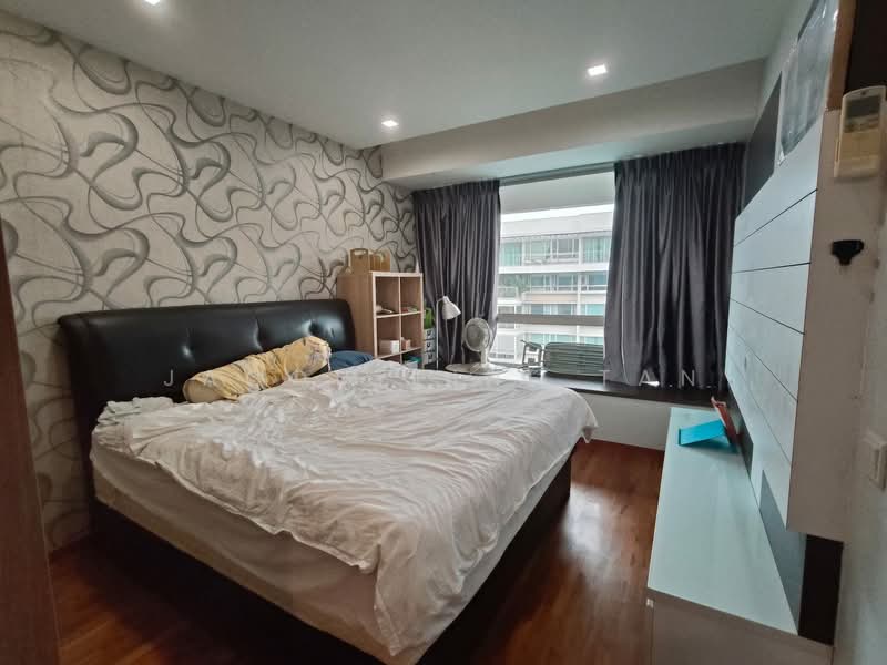 Caspian, 50 Lakeside Drive, 4 Bedrooms, 1,399 sqft, Condominium For Rent, by Jacqueline Tan, 500106008 - Bedroom - PropertyGuru.com.sg