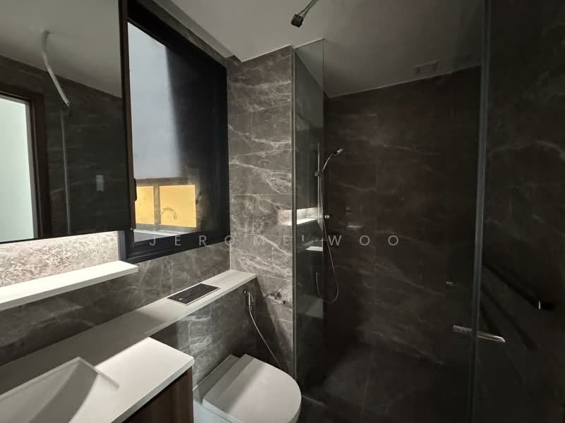 Lentor Modern, Lentor Central, 3 Bedrooms, 990 sqft, Condominium For Sale, by Jerome Woo, 500106013 - Bathroom - PropertyGuru.com.sg