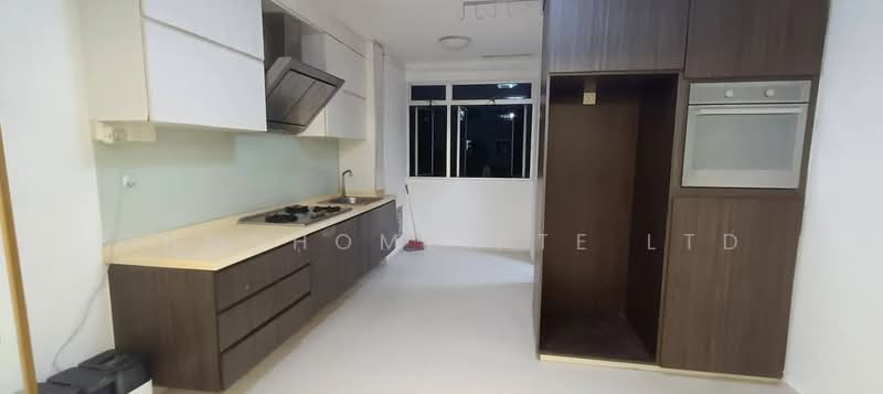 488A Tampines Avenue 9, 488A Tampines Avenue 9, 4 Bedrooms, 1,302 sqft, HDB Flat For Sale, by Regine Cher, 500106019 - Kitchen - PropertyGuru.com.sg