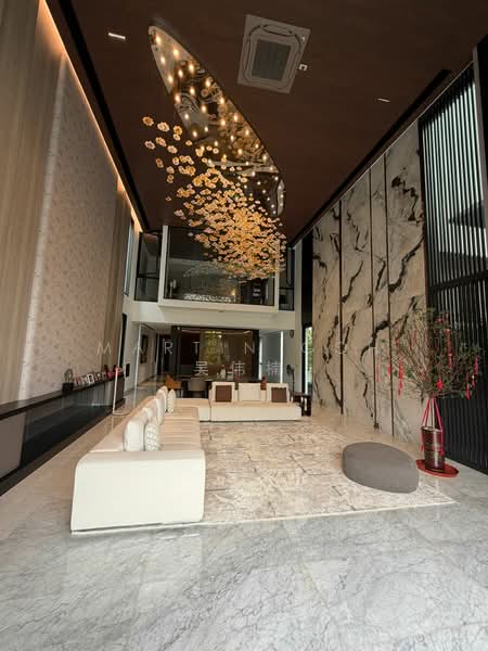 🎯 Star BUY IN D11 🔥NEAR-NEW BOTANIC MRT, 1km SCGS, , 5 Bedrooms, 9,632 sqft, Bungalow House For Sale, by Martin Goh 吴伟楠, 500106027 - Living Room - PropertyGuru.com.sg