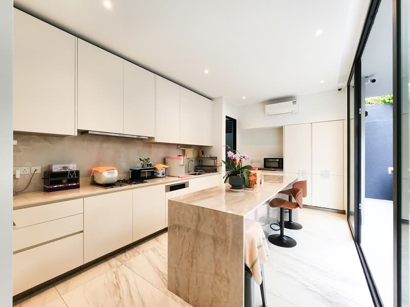 🎯 Star BUY IN D11 🔥NEAR-NEW BOTANIC MRT, 1km SCGS, , 5 Bedrooms, 9,632 sqft, Bungalow House For Sale, by Martin Goh 吴伟楠, 500106027 - Kitchen - PropertyGuru.com.sg