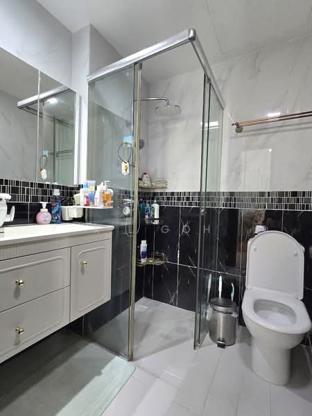 Oleander Towers, 911 Lorong 1 Toa Payoh, 3 Bedrooms, 1,141 sqft, Apartment For Rent, by K L Goh, 500106031 - Bathroom - PropertyGuru.com.sg