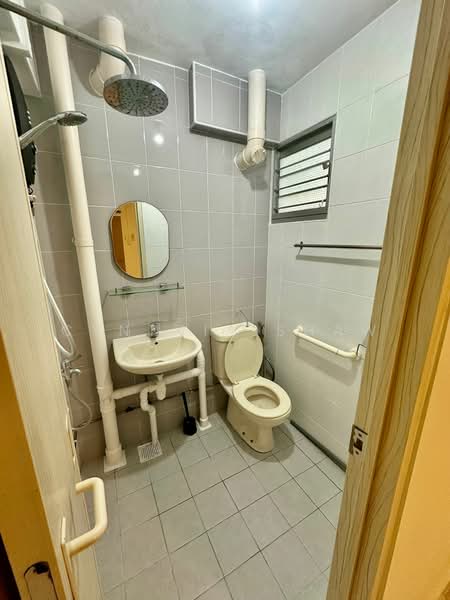 525 Bedok North Street 3, 525 Bedok North Street 3, 2 Bedrooms, 721 sqft, HDB Flat For Rent, by Cynthia Shaw, 500106039 - PropertyGuru.com.sg