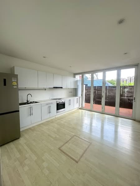 Bartley Road, , 2 Bedrooms, 1,469 sqft, Terraced House For Rent, by Mag Ching, 500106053 - Kitchen - PropertyGuru.com.sg