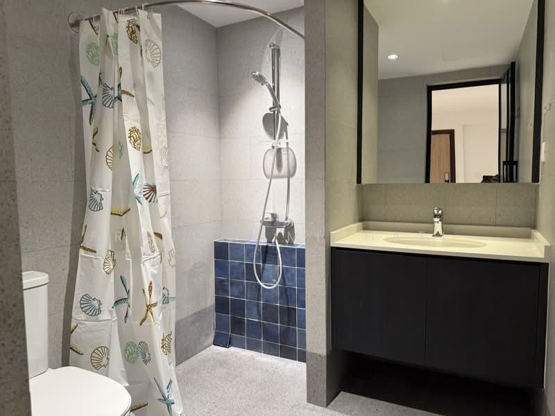 Central Green, 5 Jalan Membina, 3 Bedrooms, 1,432 sqft, Condominium For Sale, by Francis Michael, 500106056 - Bathroom - PropertyGuru.com.sg