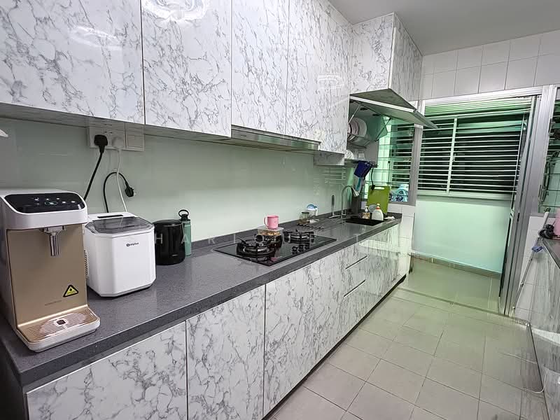 213A Punggol Walk, 213A Punggol Walk, 3 Bedrooms, 1,216 sqft, HDB Flat For Sale, by Sharique Tan, 500106061 - Kitchen - PropertyGuru.com.sg