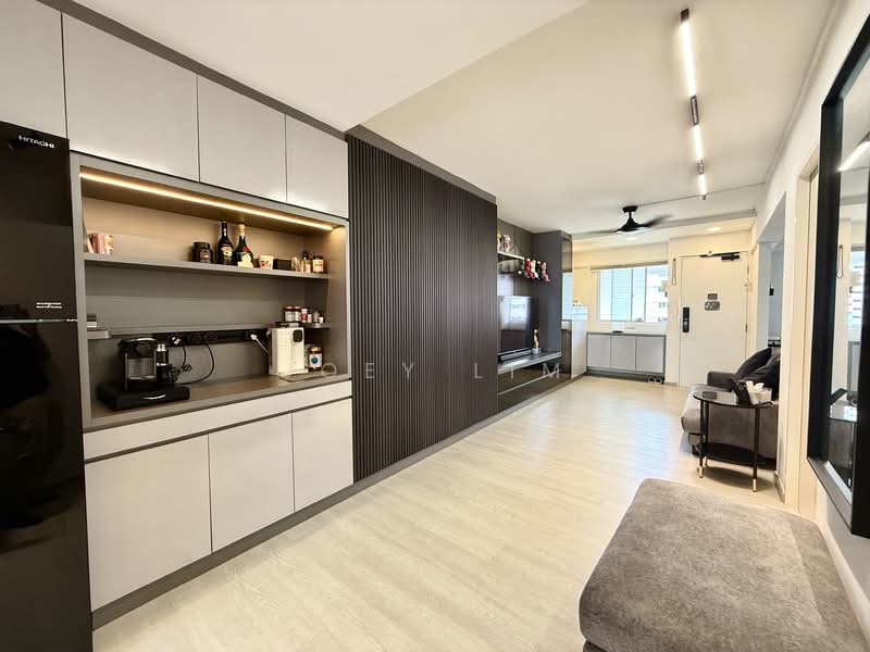 345 Clementi Avenue 5, 345 Clementi Avenue 5, 2 Bedrooms, 721 sqft, HDB Flat For Sale, by Joey Lim, 500106062 - Living Room - PropertyGuru.com.sg