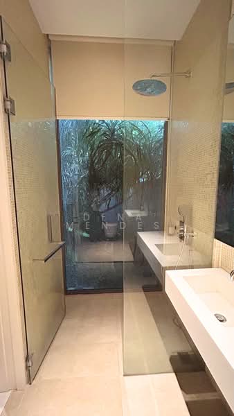 Toh Estate, 31 Toh Crescent, 6 Bedrooms, 6,997 sqft, Cluster House For Sale, by Dena Mendes, 500106063 - Bathroom - PropertyGuru.com.sg