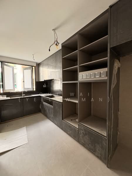 Luxe, , 5 Bedrooms, 5,425 sqft, Terraced House For Sale, by Chi Wai (Yellow Man), 500106064 - Kitchen - PropertyGuru.com.sg