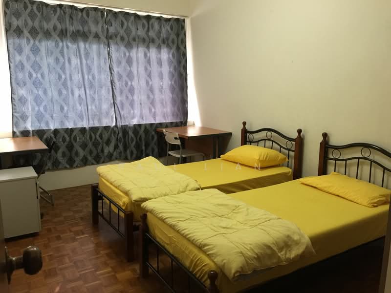 Sin Thai Hin Building, 128 Prinsep Street, Room Rental, 120 sqft, Condominium For Rent, by Paul Lian, 500106067 - Bedroom - PropertyGuru.com.sg