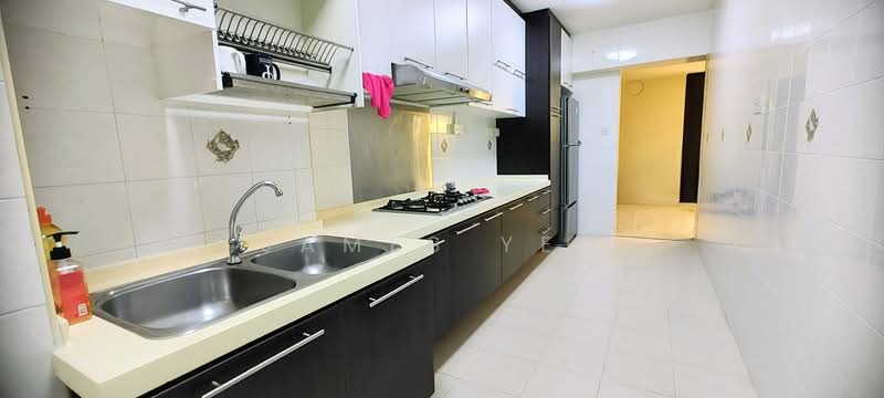 387 Bukit Batok West Avenue 5, 387 Bukit Batok West Avenue 5, 3 Bedrooms, 1,270 sqft, HDB Flat For Sale, by James Yeo, 500106068 - Kitchen - PropertyGuru.com.sg
