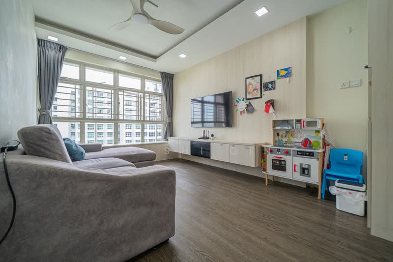 175A Corporation Tiara, 175A Yung Kuang Road, 3 Bedrooms, 1,216 sqft, HDB Flat For Sale, by Ng Shi Qin, 500106074 - Living Room - PropertyGuru.com.sg