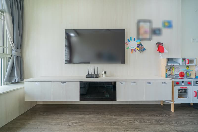 175A Corporation Tiara, 175A Yung Kuang Road, 3 Bedrooms, 1,216 sqft, HDB Flat For Sale, by Ng Shi Qin, 500106074 - Living Room - PropertyGuru.com.sg