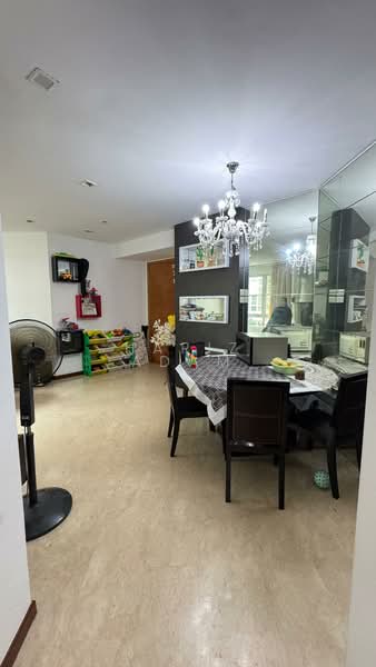 Edelweiss Park Condo, 92 Flora Road, 2 Bedrooms, 947 sqft, Condominium For Rent, by Hariz Adam, 500106084 - Dining Room - PropertyGuru.com.sg