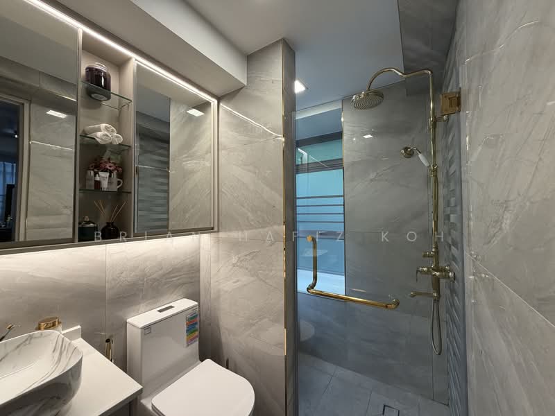 138C Lorong 1A Toa Payoh, 138C Lorong 1A Toa Payoh, 3 Bedrooms, 1,184 sqft, HDB Flat For Sale, by Brian Hafiz Koh, 500106085 - Bathroom - PropertyGuru.com.sg