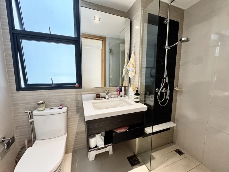 Blossom Residences, 30 Segar Road, 2 Bedrooms, 1,076 sqft, Executive Condominium For Sale, by Junior Ng, 500106086 - Bathroom - PropertyGuru.com.sg