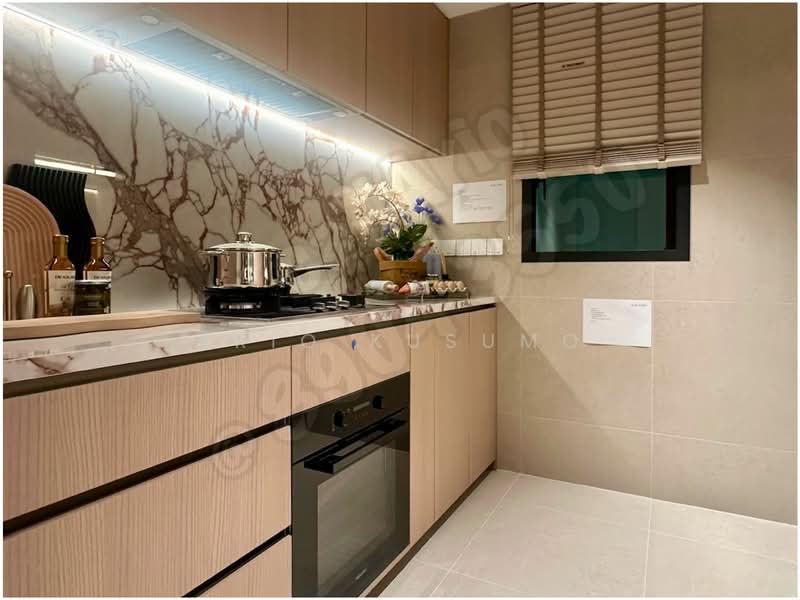 Vela Bay, Bayshore Road, 3 Bedrooms, 883 sqft, Condominium For Sale, by Ario Kusumo, 500106135 - Kitchen - PropertyGuru.com.sg