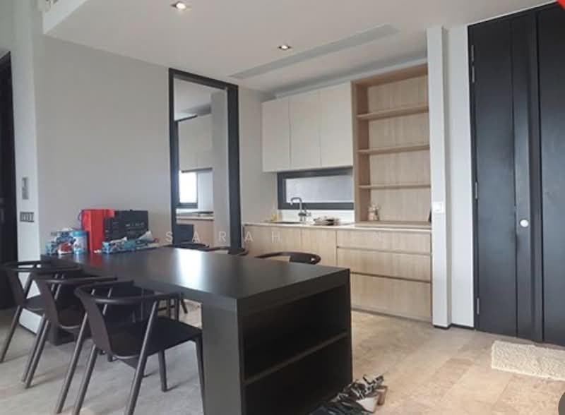 OUE Twin Peaks, 33 Leonie Hill Road, 3 Bedrooms, 1,399 sqft, Condominium For Sale, by Sarah Sun, 500106149 - Kitchen - PropertyGuru.com.sg