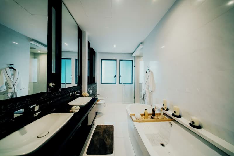 Marina One Residences, 21 Marina Way, 4 Bedrooms, 7,459 sqft, Condominium For Sale, by Alex Jonathan Tay, 500106160 - Bathroom - PropertyGuru.com.sg