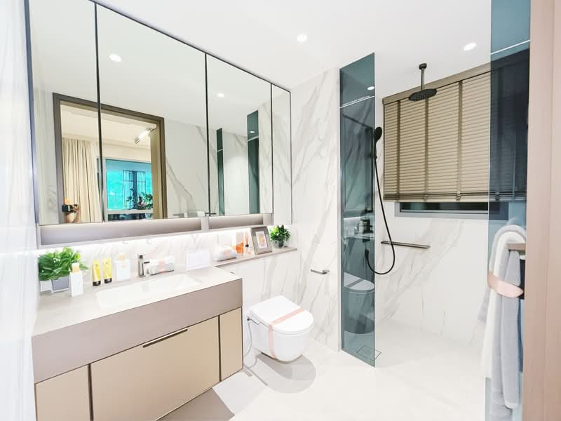 Promenade Peak, 1 Zion Road, 2 Bedrooms, 764 sqft, Condominium For Sale, by Lee Yi Xuan Val, 500106162 - Bathroom - PropertyGuru.com.sg