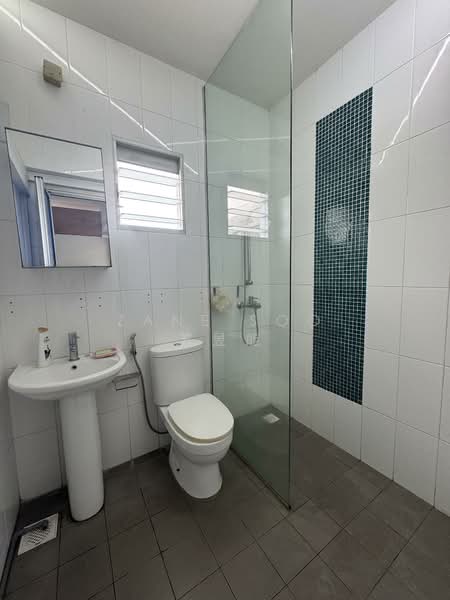 Common Bathroom