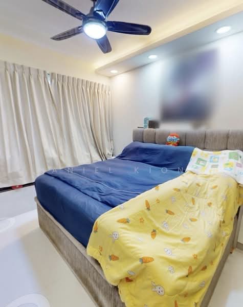 549B Segar Road, 549B Segar Road, 3 Bedrooms, 1,216 sqft, HDB Flat For Sale, by Daniel Kiong, 500106184 - Bedroom - PropertyGuru.com.sg