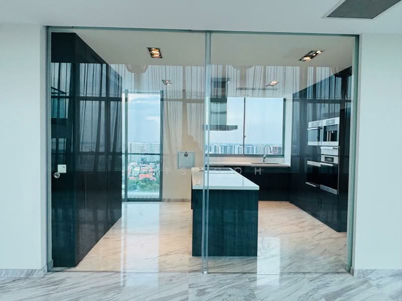 The View @ Meyer, 46 Meyer Road, 4 Bedrooms, 4,380 sqft, Apartment For Sale, by Lois Goh, 500106188 - Kitchen - PropertyGuru.com.sg
